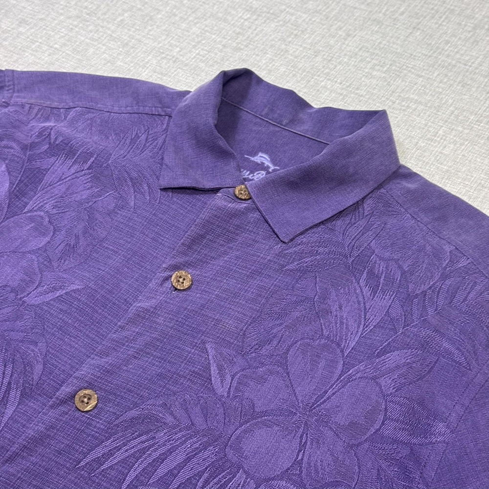 Tommy Bahama Button-Up Shirt Mens M Purple Floral Silk Short Sleeve Relaxed Fit